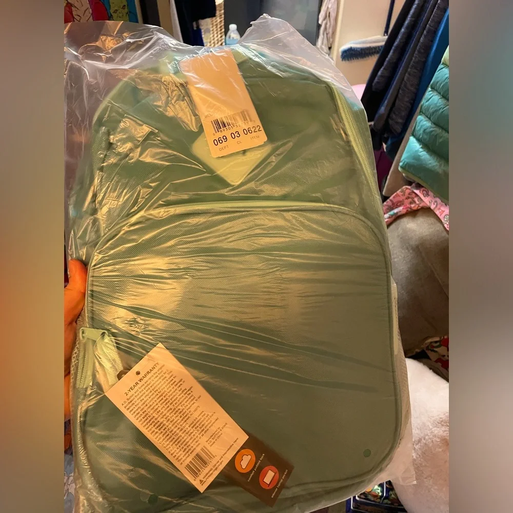 Bahama Blue 17” Laptop Backpack,NWT